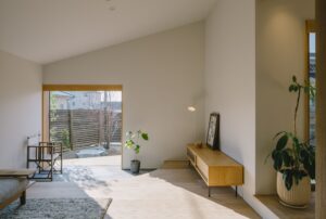 海のほとりの家